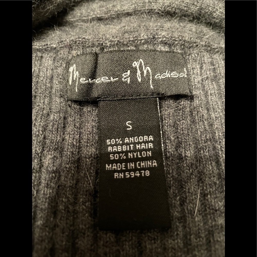 Mercer & Madison Ribbed Waterfall Cardigan🖤 - Picture 7 of 7
